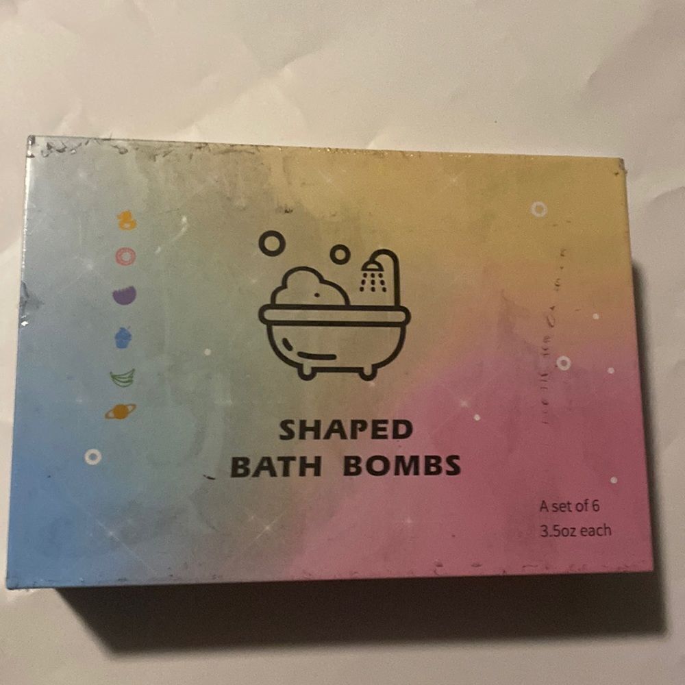 Shaped Bath Bombs set of 6 new expiration 10/19/2025
